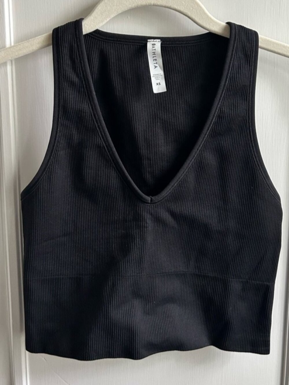 V Neck Crop Black